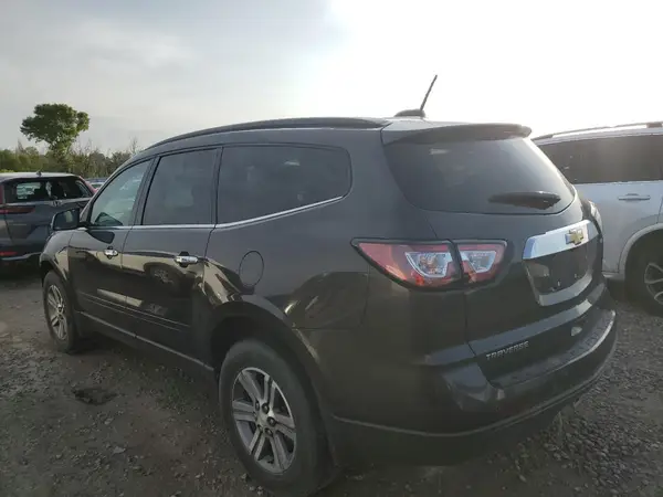 1GNKRHKD6HJ115566 2017 CHEVROLET TRAVERSE - Image 2
