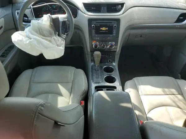1GNKRHKD6HJ122307 2017 CHEVROLET TRAVERSE - Image 8