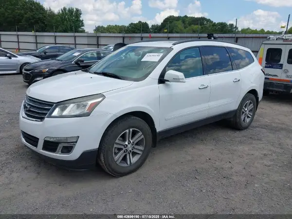 1GNKRHKD6HJ153654 2017 CHEVROLET TRAVERSE - Image 2