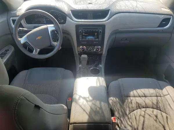 1GNKRHKD6HJ164105 2017 CHEVROLET TRAVERSE - Image 8