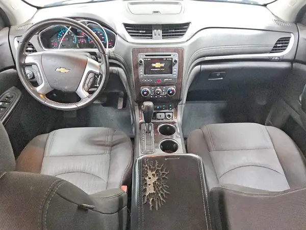 1GNKRHKD6HJ173502 2017 CHEVROLET TRAVERSE - Image 8