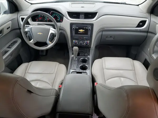1GNKRHKD6HJ213304 2017 CHEVROLET TRAVERSE - Image 8