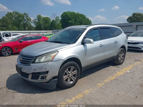 1GNKRHKD6HJ287614 2017 CHEVROLET TRAVERSE - Image 2