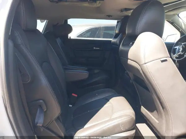 1GNKRHKD6HJ303696 2017 CHEVROLET TRAVERSE - Image 8