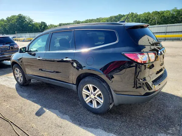 1GNKRHKD6HJ337685 2017 CHEVROLET TRAVERSE - Image 2