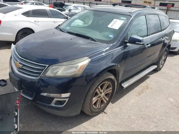 1GNKRHKD7GJ100668 2016 CHEVROLET TRAVERSE - Image 2