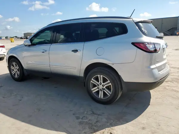 1GNKRHKD7GJ122587 2016 CHEVROLET TRAVERSE - Image 2