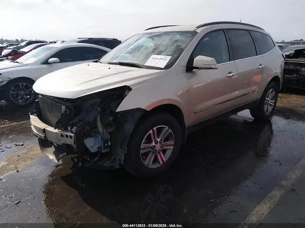 1GNKRHKD7GJ172776 2016 CHEVROLET TRAVERSE - Image 2