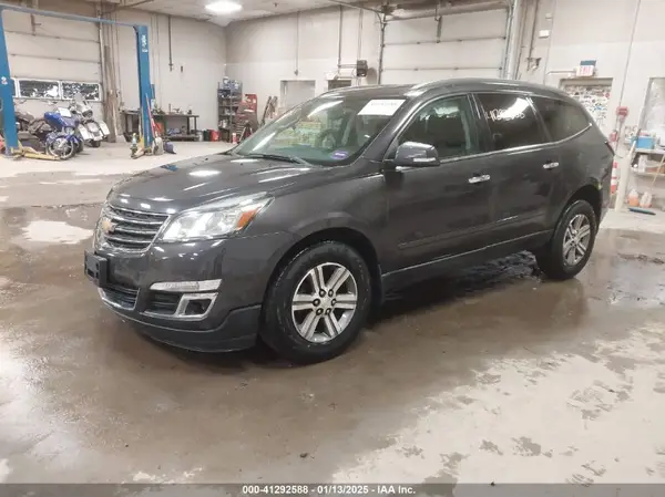 1GNKRHKD7GJ205694 2016 CHEVROLET TRAVERSE - Image 2