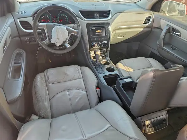 1GNKRHKD7HJ119335 2017 CHEVROLET TRAVERSE - Image 8