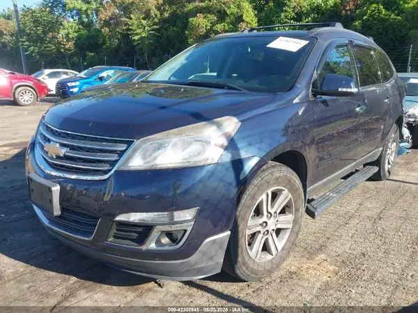 1GNKRHKD7HJ156546 2017 CHEVROLET TRAVERSE - Image 2