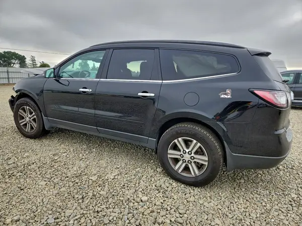 1GNKRHKD7HJ173606 2017 CHEVROLET TRAVERSE - Image 2
