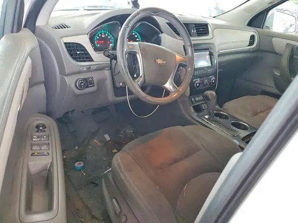 1GNKRHKD7HJ201470 2017 CHEVROLET TRAVERSE - Image 8
