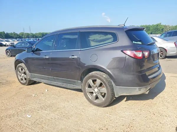 1GNKRHKD7HJ310639 2017 CHEVROLET TRAVERSE - Image 2