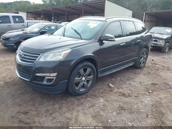 1GNKRHKD7HJ317140 2017 CHEVROLET TRAVERSE - Image 2