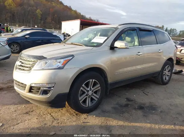 1GNKRHKD8GJ284910 2016 CHEVROLET TRAVERSE - Image 2