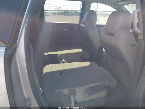 1GNKRHKD8HJ205382 2017 CHEVROLET TRAVERSE - Image 8