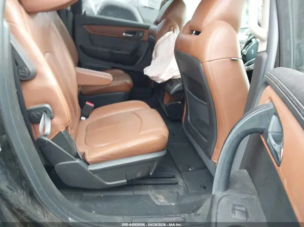 1GNKRHKD8HJ220593 2017 CHEVROLET TRAVERSE - Image 8