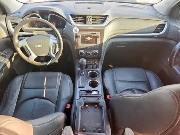 1GNKRHKD8HJ275366 2017 CHEVROLET TRAVERSE - Image 8
