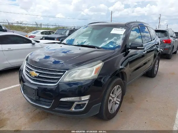 1GNKRHKD8HJ334545 2017 CHEVROLET TRAVERSE - Image 2