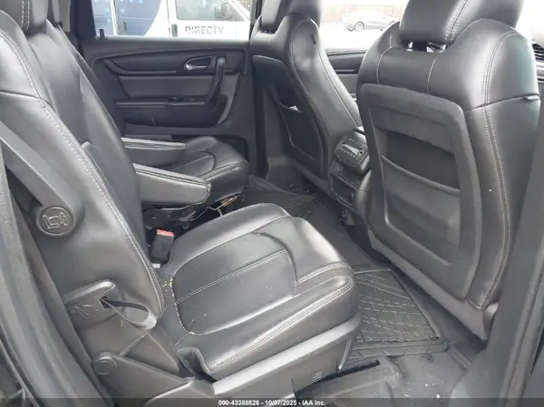 1GNKRHKD8HJ352110 2017 CHEVROLET TRAVERSE - Image 8