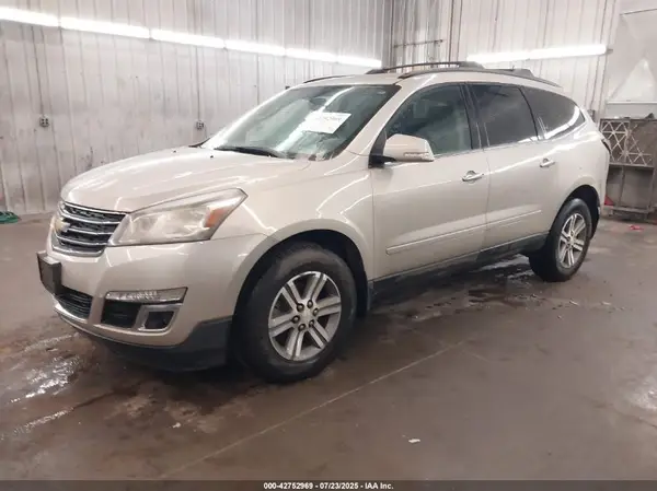 1GNKRHKD9GJ101398 2016 CHEVROLET TRAVERSE - Image 2