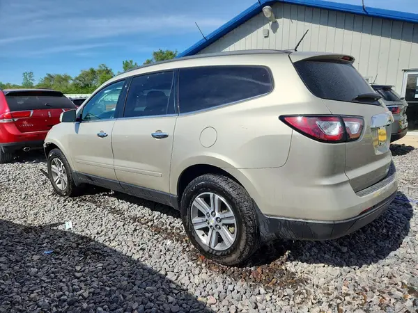 1GNKRHKD9GJ169216 2016 CHEVROLET TRAVERSE - Image 2