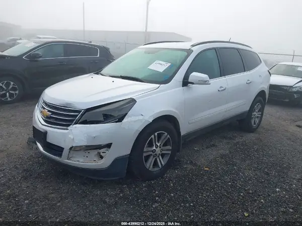 1GNKRHKD9GJ227924 2016 CHEVROLET TRAVERSE - Image 2