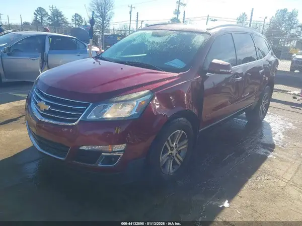 1GNKRHKD9GJ239426 2016 CHEVROLET TRAVERSE - Image 2
