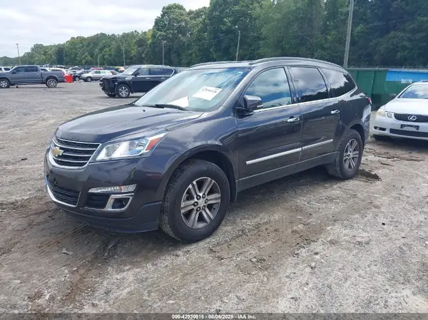 1GNKRHKD9HJ123936 2017 CHEVROLET TRAVERSE - Image 2