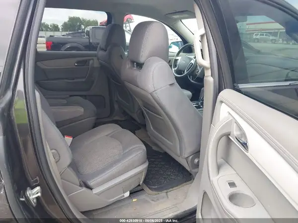1GNKRHKD9HJ123936 2017 CHEVROLET TRAVERSE - Image 8