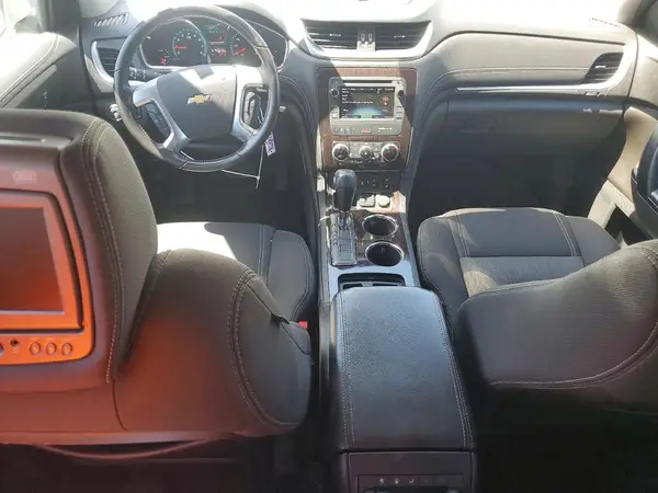 1GNKRHKD9HJ180511 2017 CHEVROLET TRAVERSE - Image 8