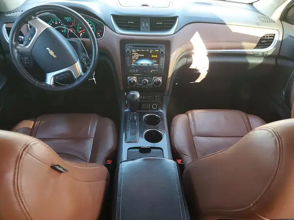 1GNKRHKD9HJ229349 2017 CHEVROLET TRAVERSE - Image 8