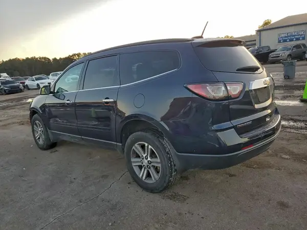 1GNKRHKD9HJ304468 2017 CHEVROLET TRAVERSE - Image 2