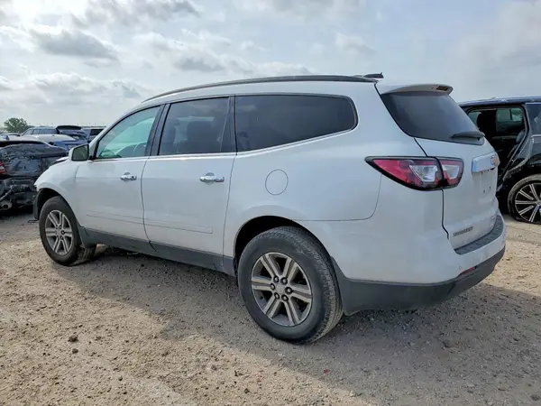 1GNKRHKD9HJ310061 2017 CHEVROLET TRAVERSE - Image 2