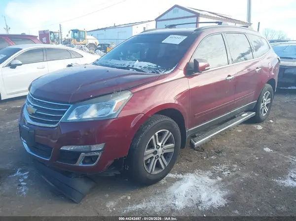 1GNKRHKD9HJ345005 2017 CHEVROLET TRAVERSE - Image 2