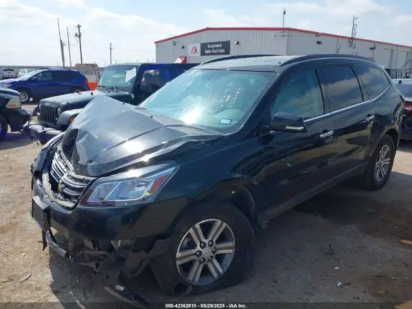 1GNKRHKDXGJ321407 2016 CHEVROLET TRAVERSE - Image 2