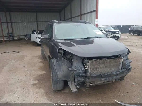 1GNKRHKDXHJ121225 2017 CHEVROLET TRAVERSE - Image 1