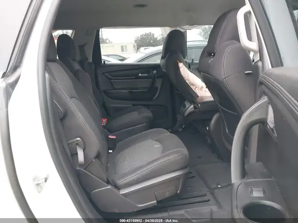 1GNKRHKDXHJ159117 2017 CHEVROLET TRAVERSE - Image 8