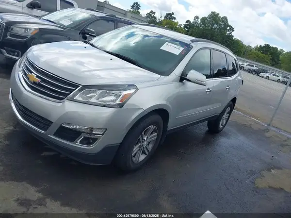 1GNKRHKDXHJ192277 2017 CHEVROLET TRAVERSE - Image 2
