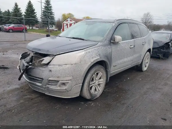 1GNKRHKDXHJ231255 2017 CHEVROLET TRAVERSE - Image 2