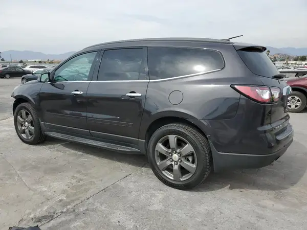 1GNKRHKDXHJ241316 2017 CHEVROLET TRAVERSE - Image 2