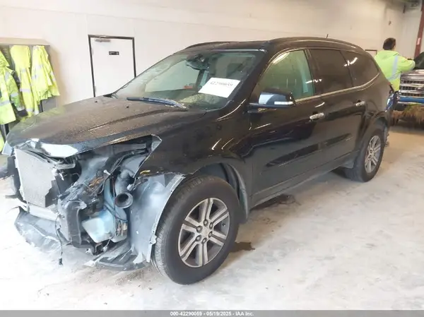 1GNKRHKDXHJ277247 2017 CHEVROLET TRAVERSE - Image 2