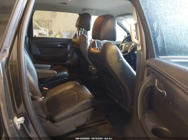 1GNKRHKDXHJ277247 2017 CHEVROLET TRAVERSE - Image 8