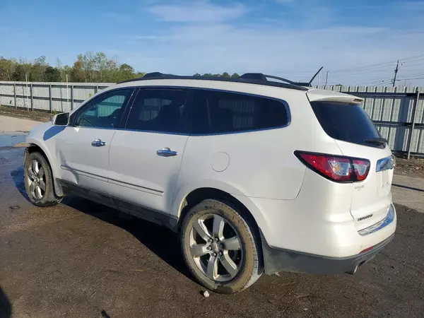 1GNKRJKD0HJ104473 2017 CHEVROLET TRAVERSE - Image 2