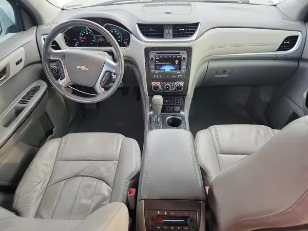 1GNKRJKD0HJ196796 2017 CHEVROLET TRAVERSE - Image 8