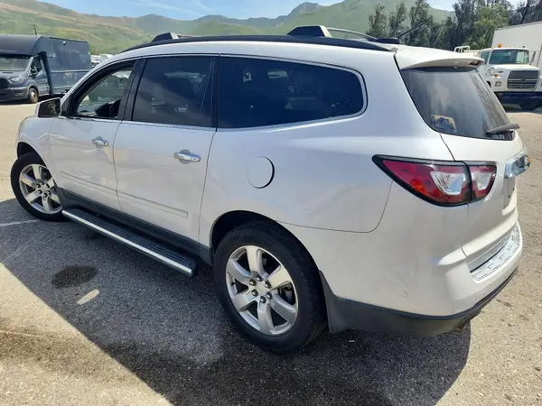 1GNKRJKD1GJ143197 2016 CHEVROLET TRAVERSE - Image 2
