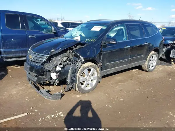1GNKRJKD1GJ252758 2016 CHEVROLET TRAVERSE - Image 2