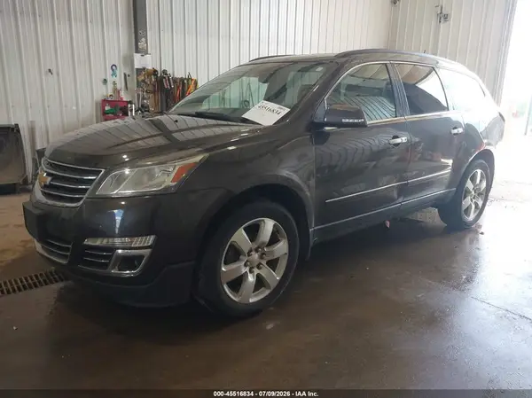 1GNKRJKD1HJ215033 2017 CHEVROLET TRAVERSE - Image 2