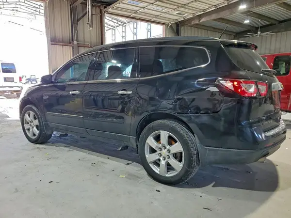 1GNKRJKD1HJ348777 2017 CHEVROLET TRAVERSE - Image 2